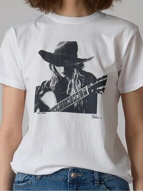 C Press Studios Evereve Heroine Guitar Graphic Tee Shirt Western Sz S